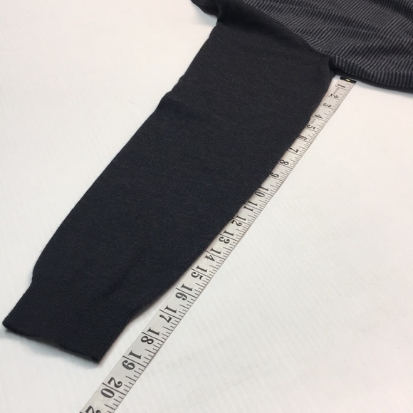 Ted Baker London Men’s Wool Blend Black/Grey Stripped Sweater. Sz 4 - Picture 9 of 10